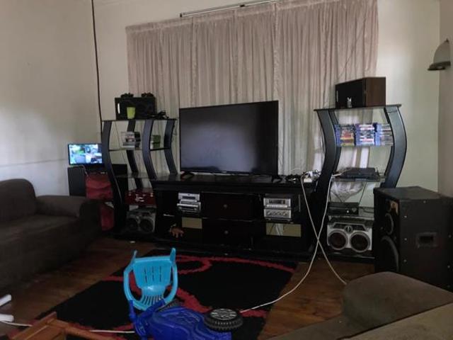 Apartment for sale in Tlhabane, North West