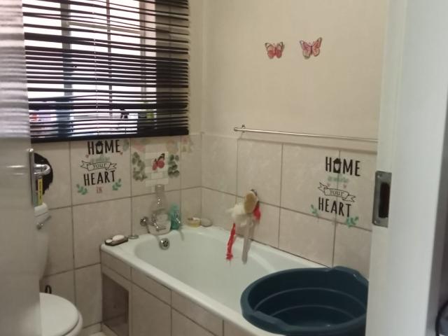 Apartment for rent in Tlhabane, North West
