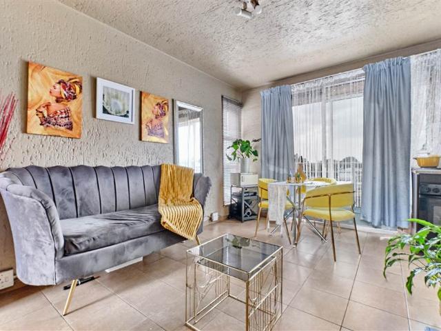 Apartment for sale in Vosloorus, Gauteng
