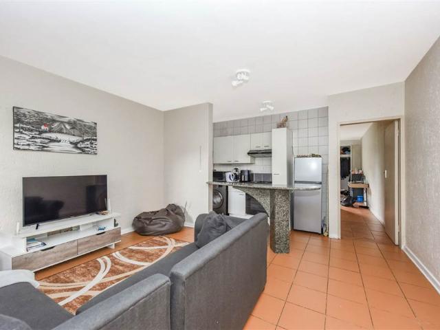 Apartment for sale in Johannesburg, North & Sandton