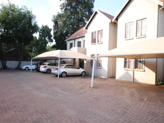 Apartment for sale in Vosloorus, Gauteng