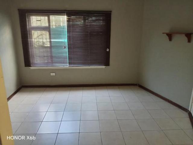 Apartment for rent in Scottburgh, uMdoni Local Municipality