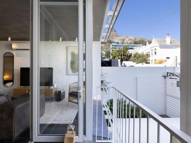 Apartment for sale in Cape Town, Western Cape