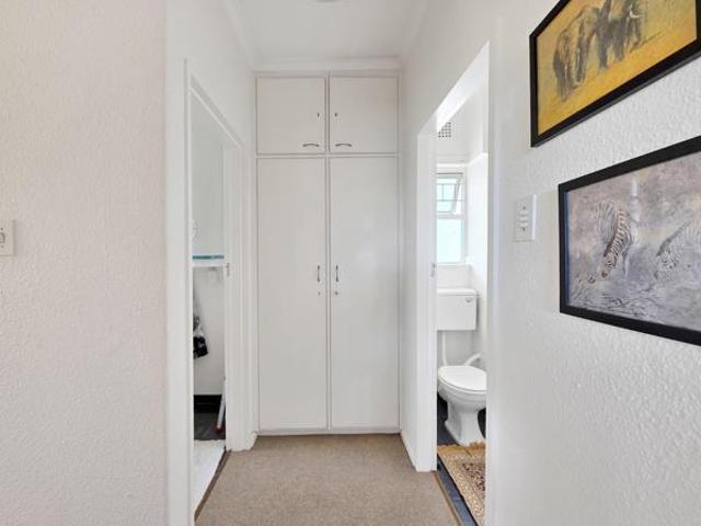 Apartment for sale in Cape Town, Western Cape