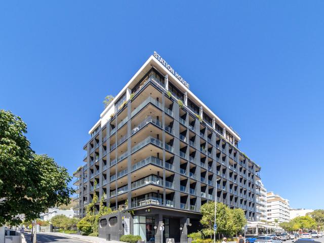 Apartment for sale in Sea Point, Cape Town