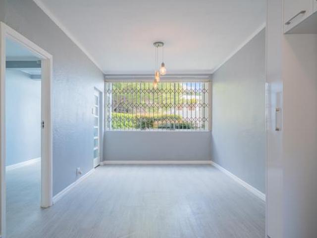 Apartment for sale in Cape Town, Western Cape
