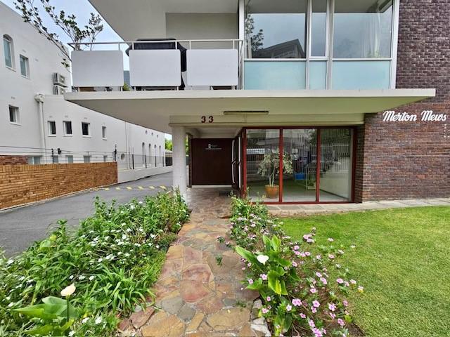 Apartment for sale in Sea Point, Cape Town