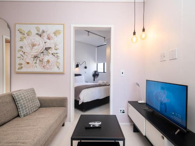 Apartment for sale in Sea Point, Cape Town