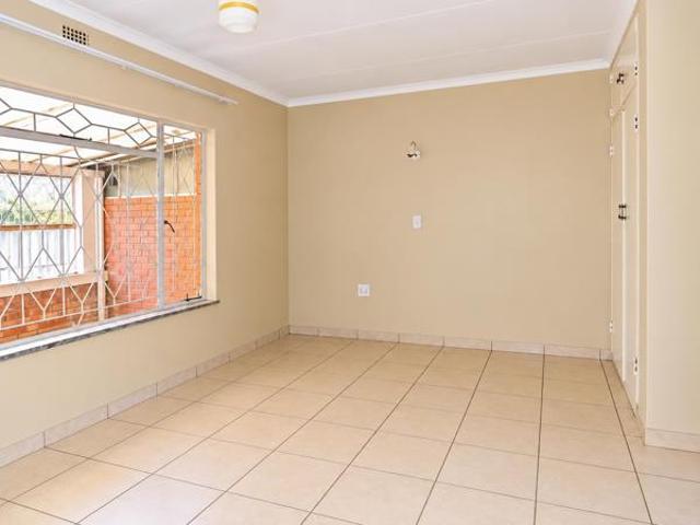 Apartment for rent in Jansenpark, City of Ekurhuleni Metropolitan Municipality