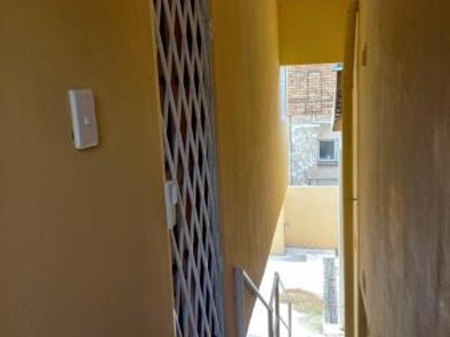 Apartment for rent in Seaview, Kwazulu-natal