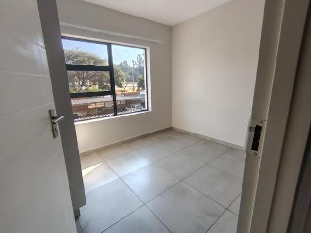 Apartment for rent in Waterkloof, Gauteng