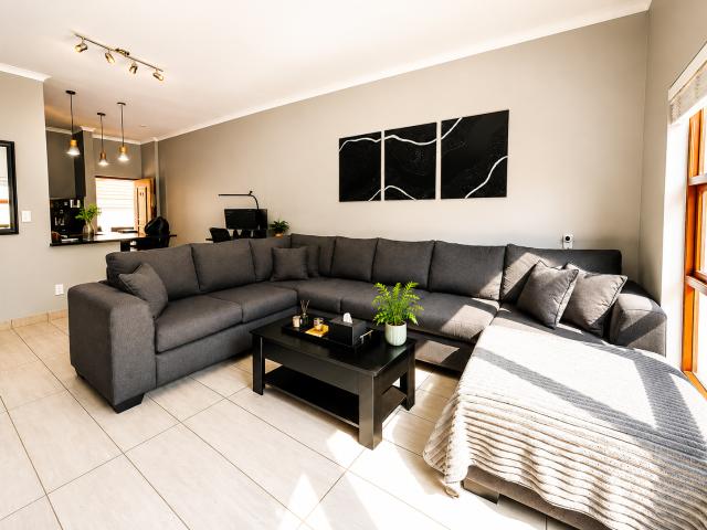 Apartment for sale in Vosloorus, Gauteng