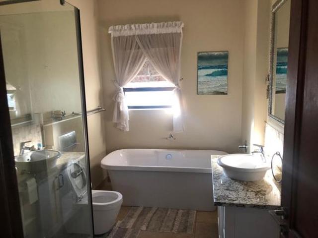 Apartment for rent in Waterkloof, Gauteng