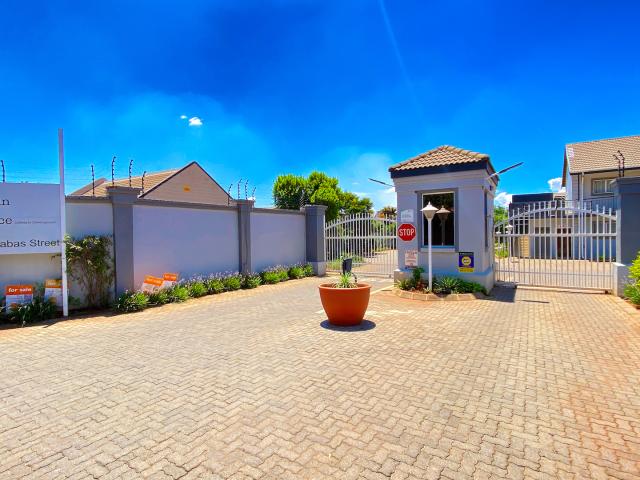 Apartment for sale in Waterkloof, Gauteng