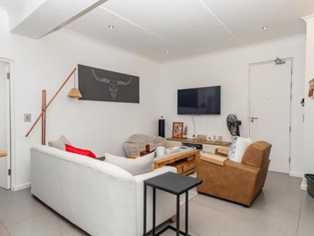 Apartment for sale in Cape Town, Western Cape
