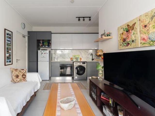 Apartment for sale in Cape Town, Western Cape