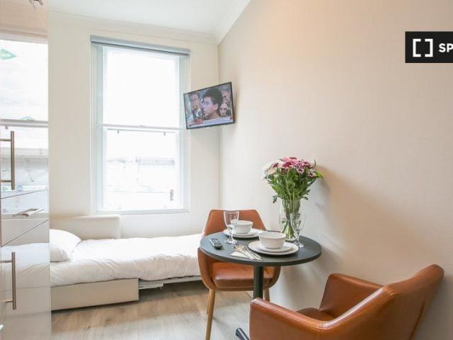 Apartment to rent in Bluebell, North Tipperary