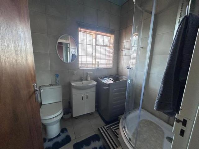 Apartment for rent in Lejweleputswa, Free State