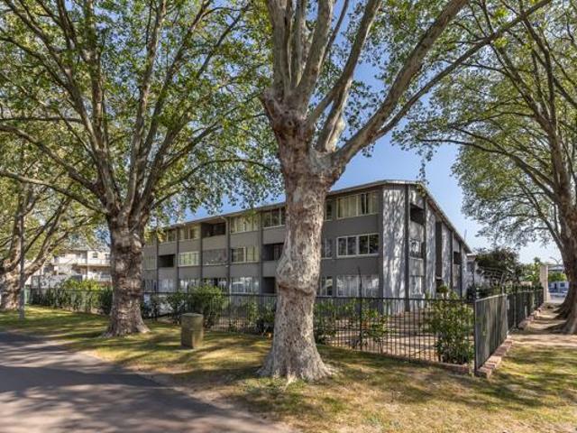 Apartment for sale in Bergsig, Durbanville
