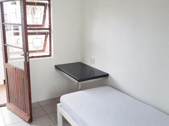 Apartment for rent in Summerstrand, Gqeberha (Port Elizabeth)