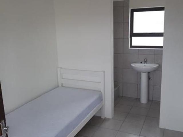 Apartment for rent in Summerstrand, Gqeberha (Port Elizabeth)