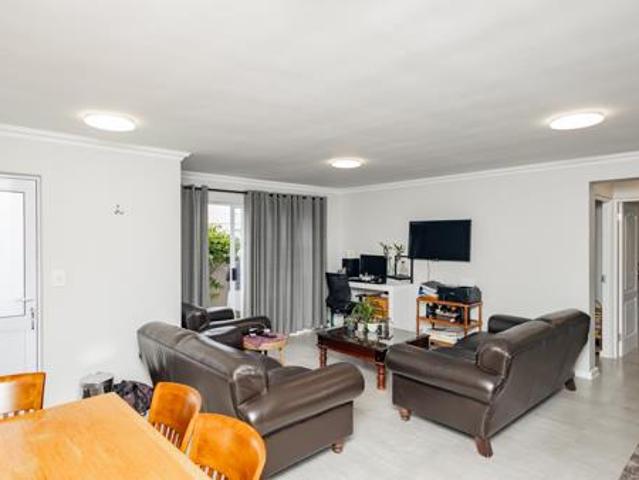 Apartment for sale in Cape Town, Western Cape
