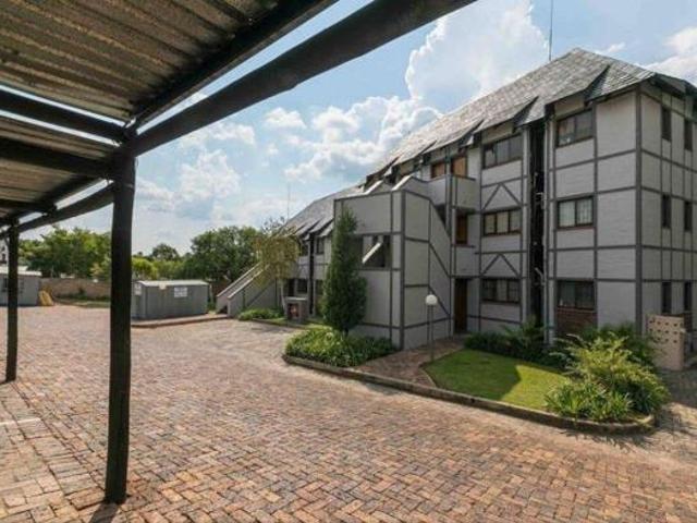 Apartment for rent in Emmarentia, Vosloorus