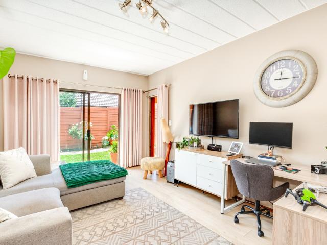 Apartment for rent in Sandton, City of Johannesburg Metropolitan Municipality