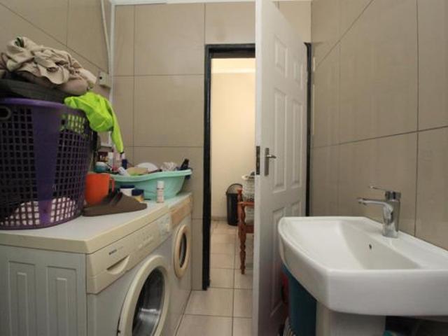 Apartment for rent in Jansenpark, City of Ekurhuleni Metropolitan Municipality