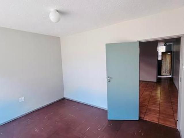 Apartment for rent in Waterkloof, Gauteng