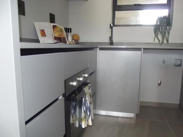 Apartment for sale in Cape Town, Western Cape