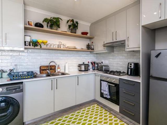 Apartment for sale in Cape Town, Western Cape