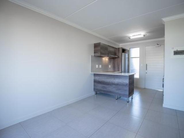 Apartment for rent in Waterkloof, Gauteng
