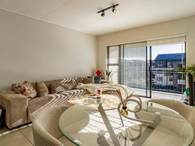 Apartment for sale in Cape Town, Western Cape