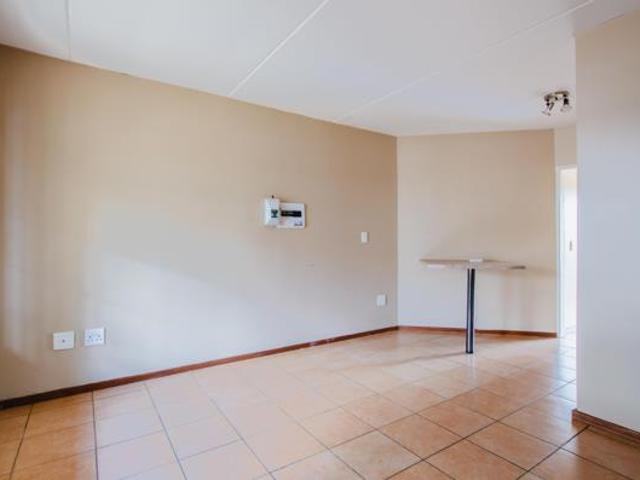 Apartment for rent in Waterkloof, Gauteng