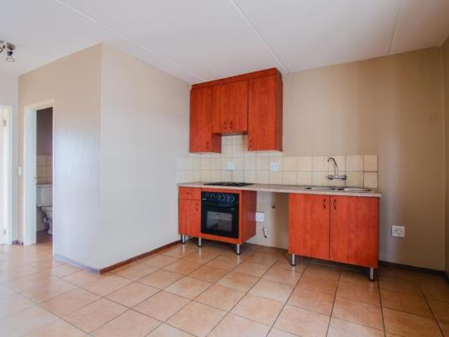 Apartment for rent in Waterkloof, Gauteng