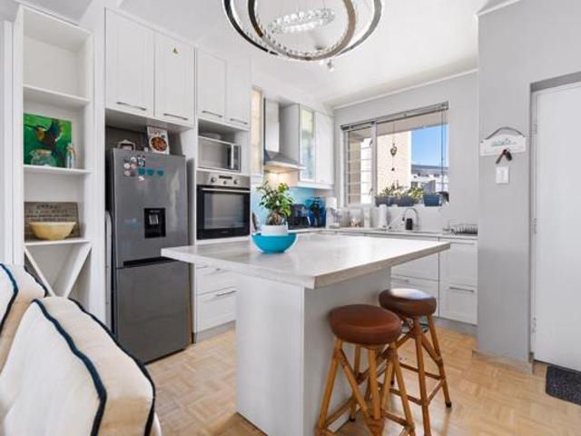 Apartment for sale in Cape Town, Western Cape