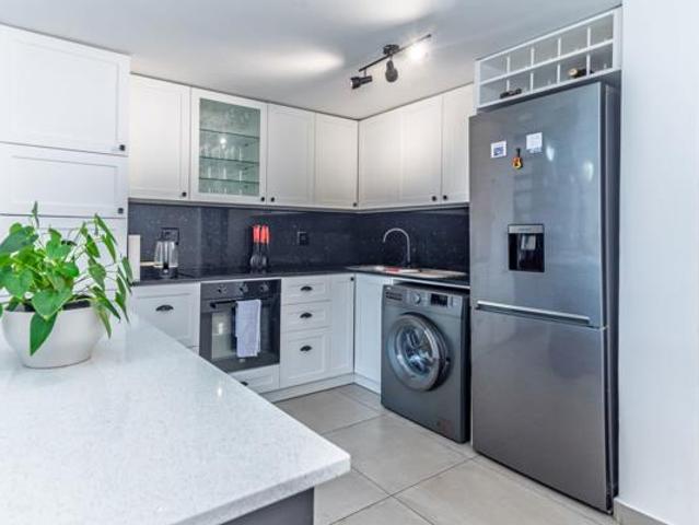 Apartment for sale in Cape Town, Western Cape