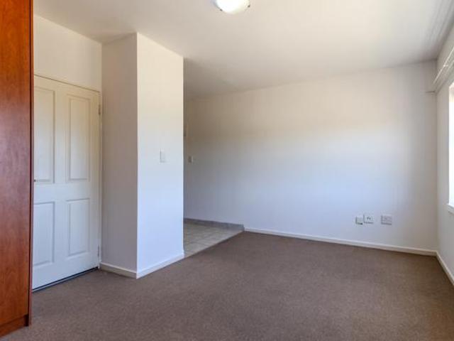 Apartment for sale in Cape Town, Western Cape