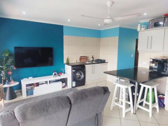 Apartment for sale in Umdloti, Kwazulu-natal