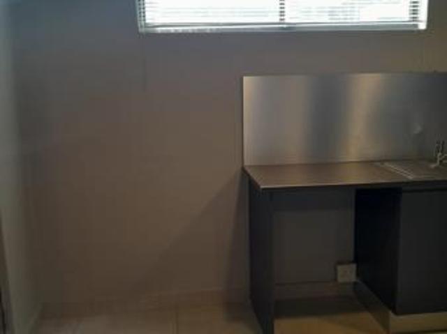 Apartment for rent in Seaview, Kwazulu-natal