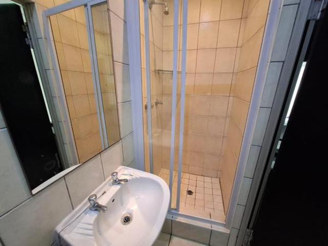 Apartment for rent in Seaview, Kwazulu-natal