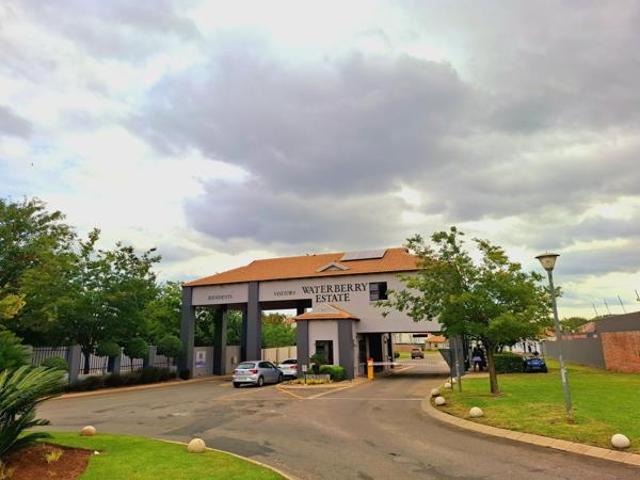 Apartment for sale in Dr Kenneth Kaunda, North West