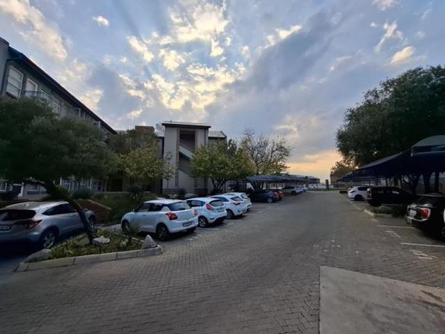 Apartment for sale in Dr Kenneth Kaunda, North West