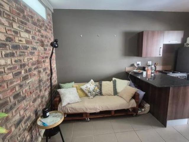 Apartment for sale in Dr Kenneth Kaunda, North West