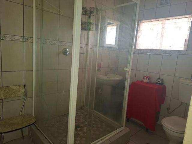 Apartment for sale in Lejweleputswa, Free State