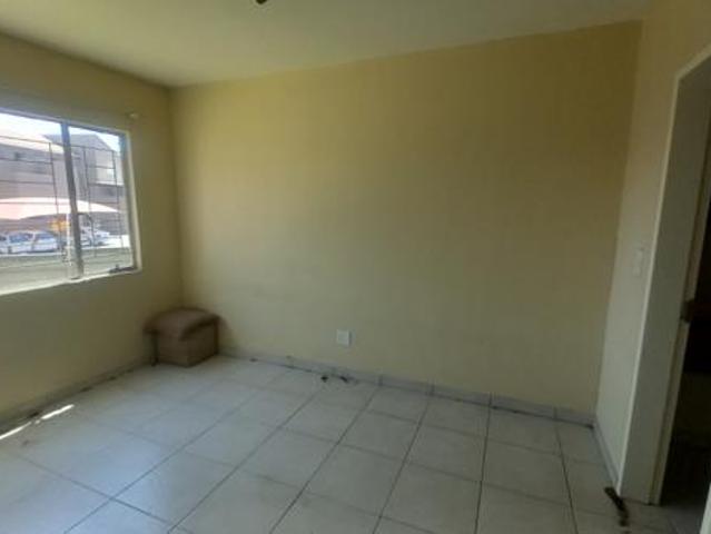 Apartment for rent in Vosloorus, Gauteng