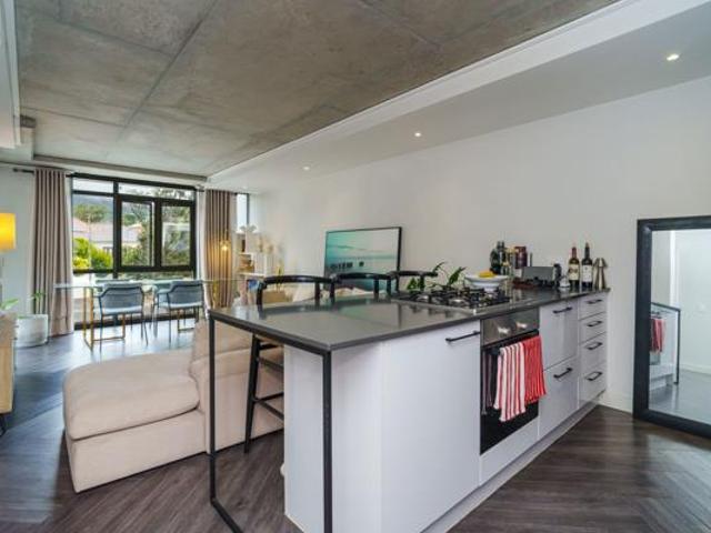 Apartment for sale in Cape Town, Western Cape