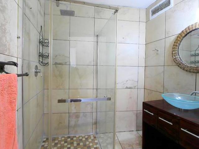 Apartment for sale in Cape Town, Western Cape