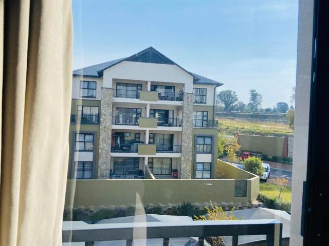 Apartment for sale in Vosloorus, Gauteng